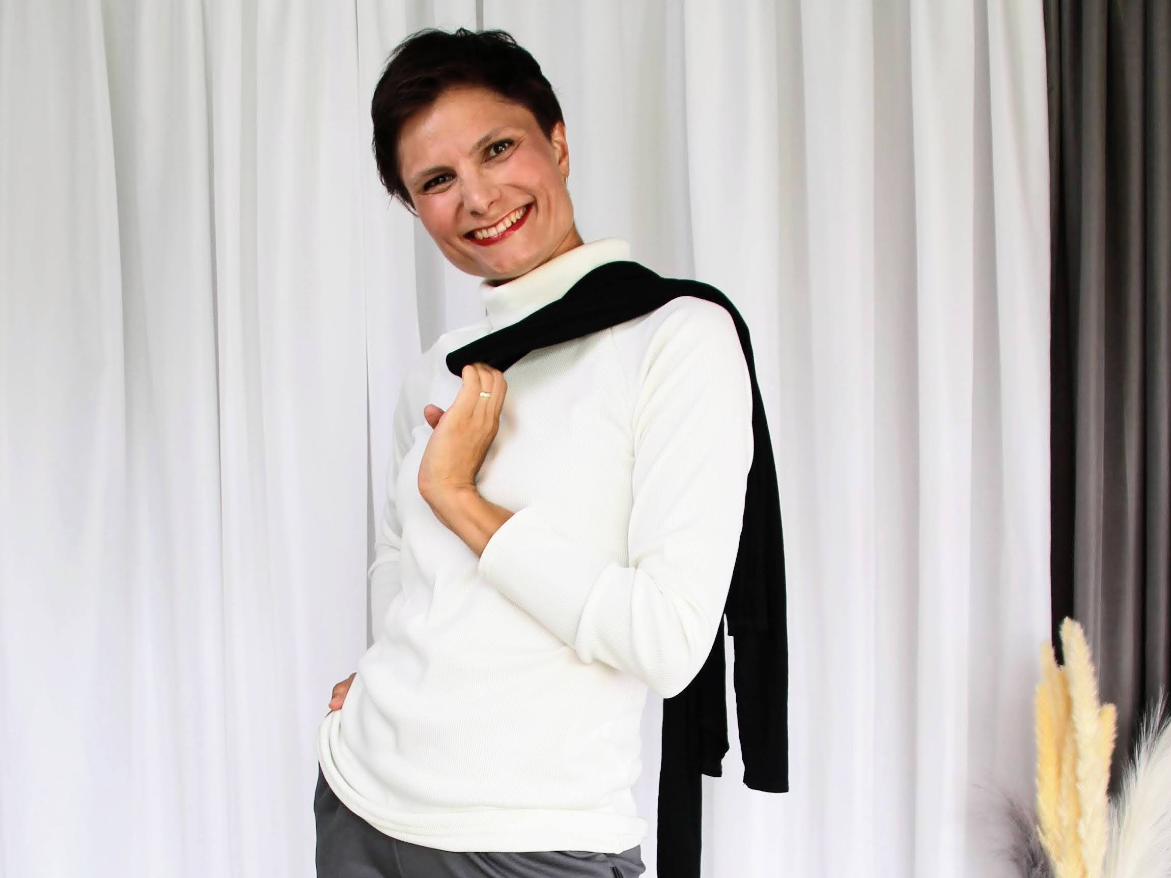 Veronika šije oblečení